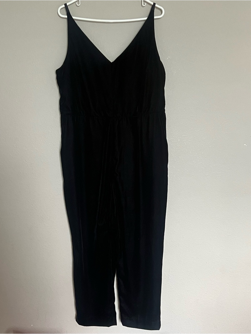 Banana Republic Velvet Straight Leg Jumpsuit Luxe Coquette Date Night Wedding 14 - Picture 2 of 6